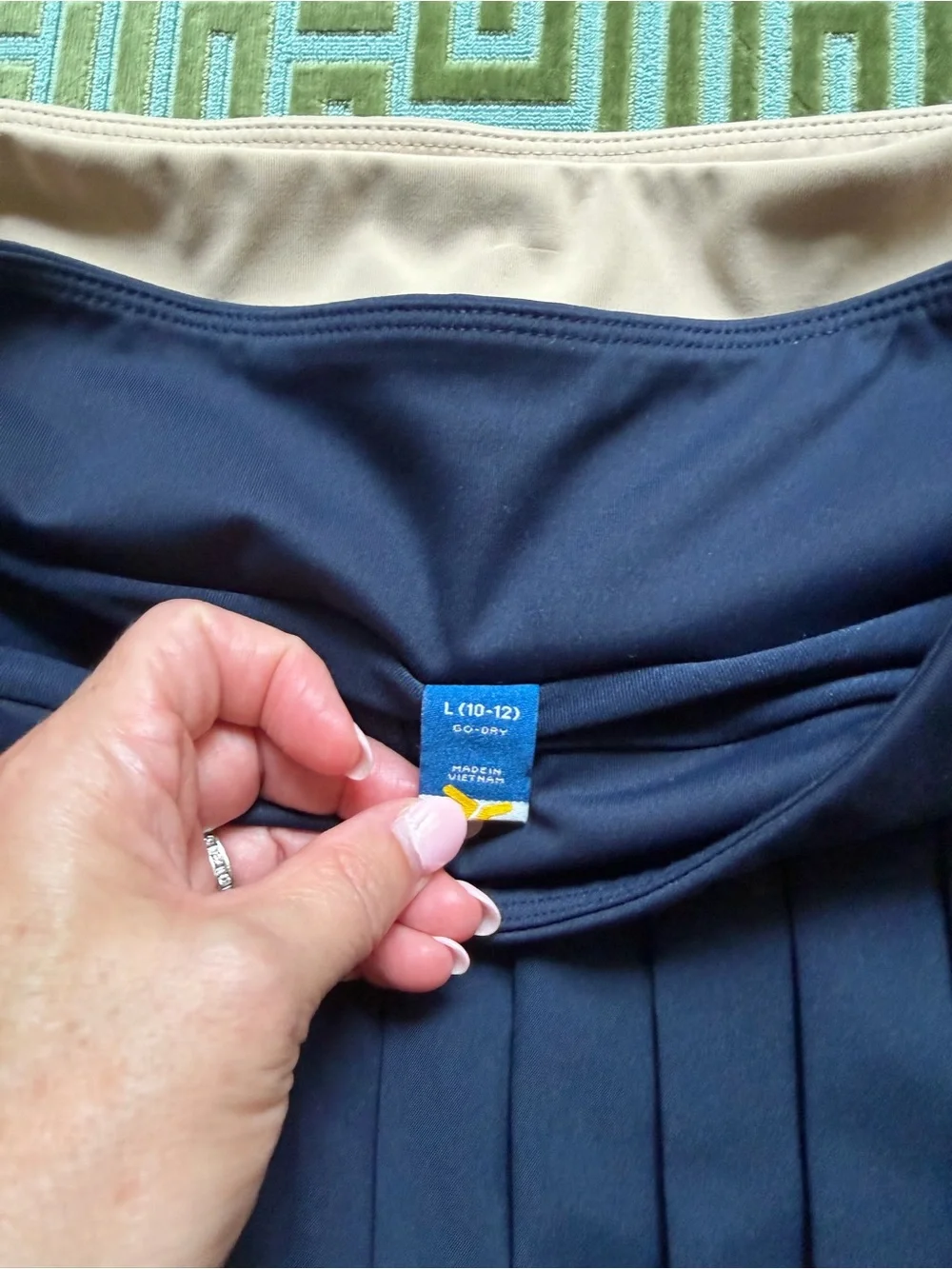 Old Navy Pleated Girl’s Skort L 10/12 Navy & Khaki Go-Dry